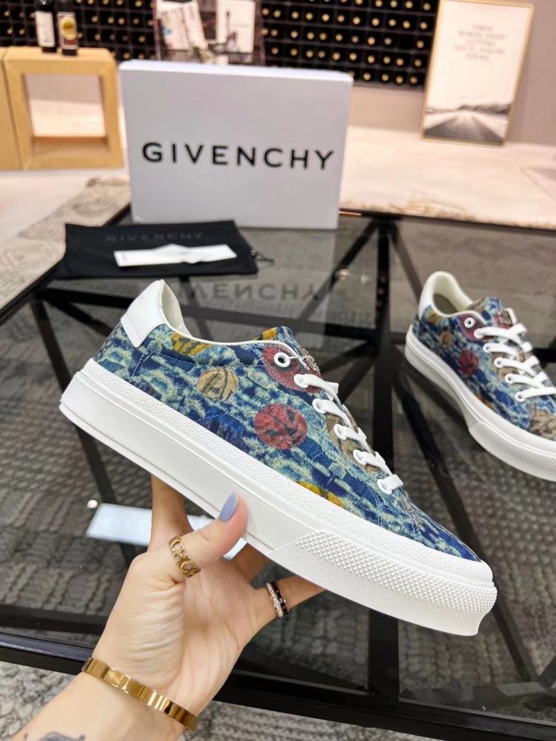 Givenchy Sneakers